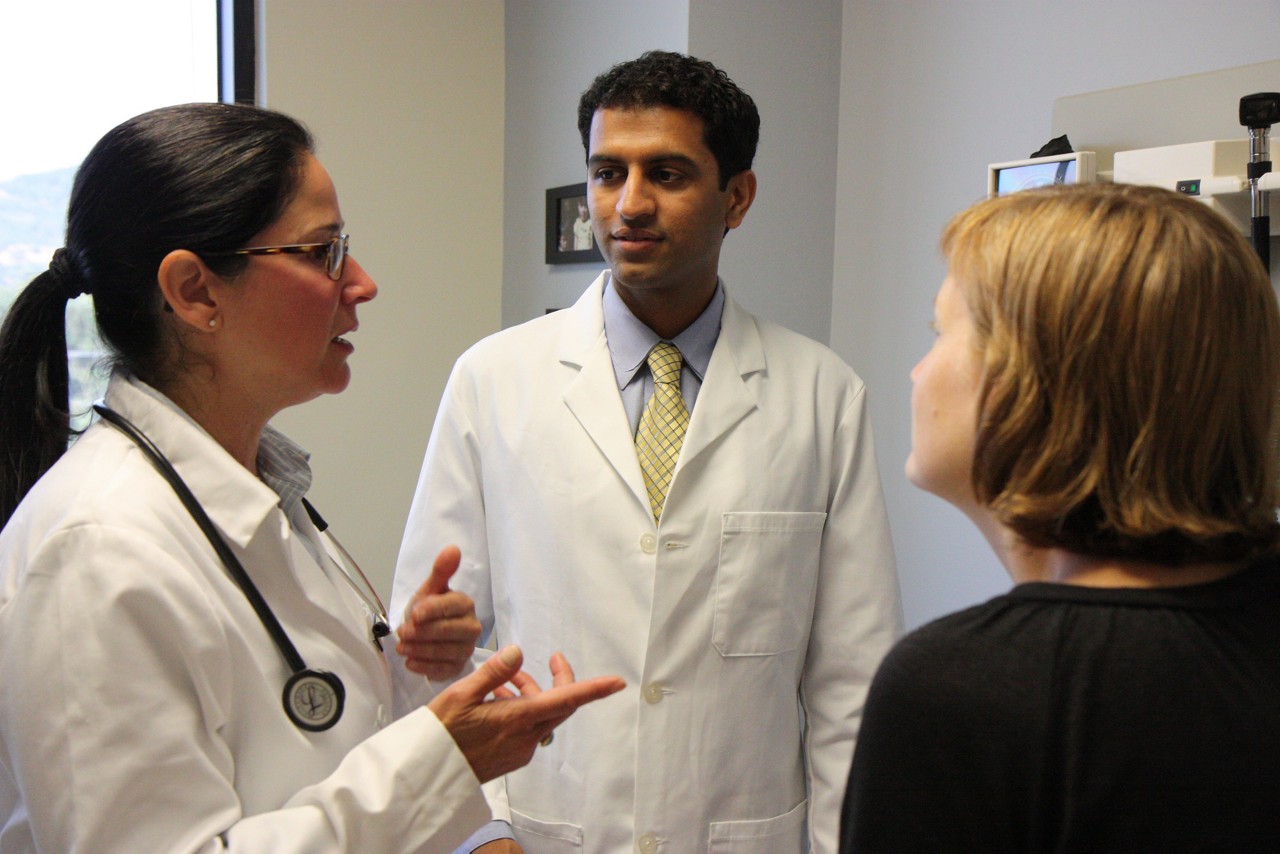 Dr. Naomi Clancy with patients, Hidalgo Medical Services-Bayard Community Health Center, Bayard, New Mexico. Project ECHO