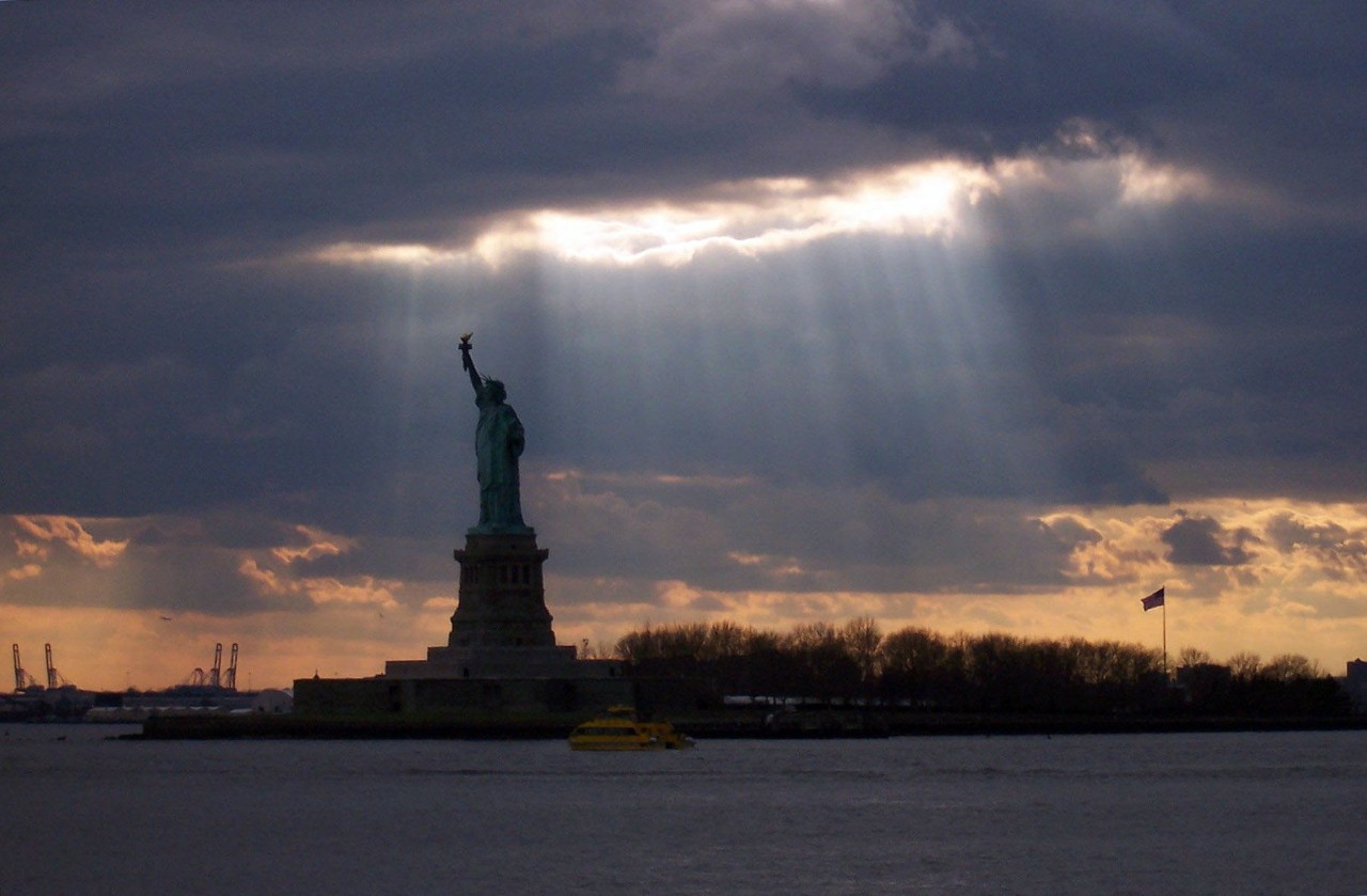 Image of Statue of Liberty from Flickr. https://www.flickr.com/photos/jmd41280/2853328739/
