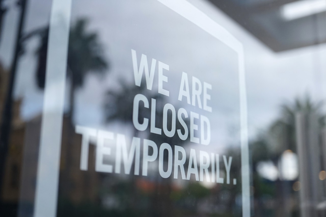 Store closed sign