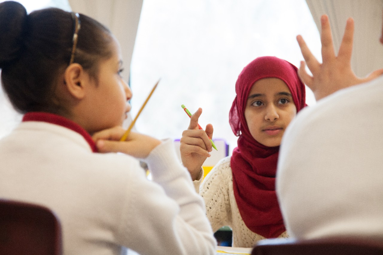 FoodCorp member Heather Henderson leads a fifth grade class at Jefferson Elementary in New Britain, CT.