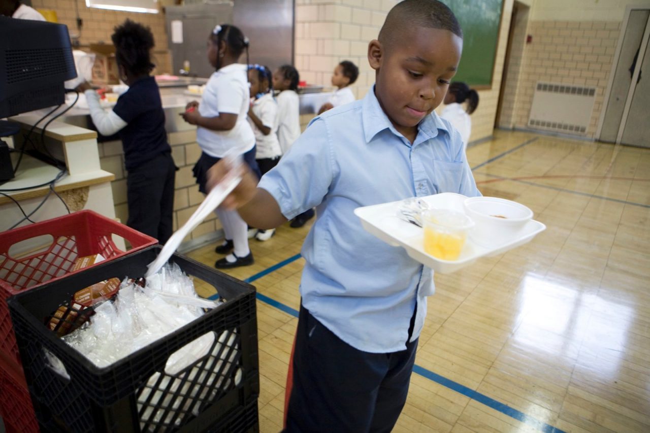 A school participating in the Healthy Schools Program, part of the Alliance for a Healthier Generation, which increases opportunities for students to exercise and play, puts healthy foods and beverages in vending machines and cafeterias, and increases resources for teachers and staff to become healthy role models. recognizing schools that have made significant achievements. John Trix Elementary School, Detroit Alliance for a healthier generation
