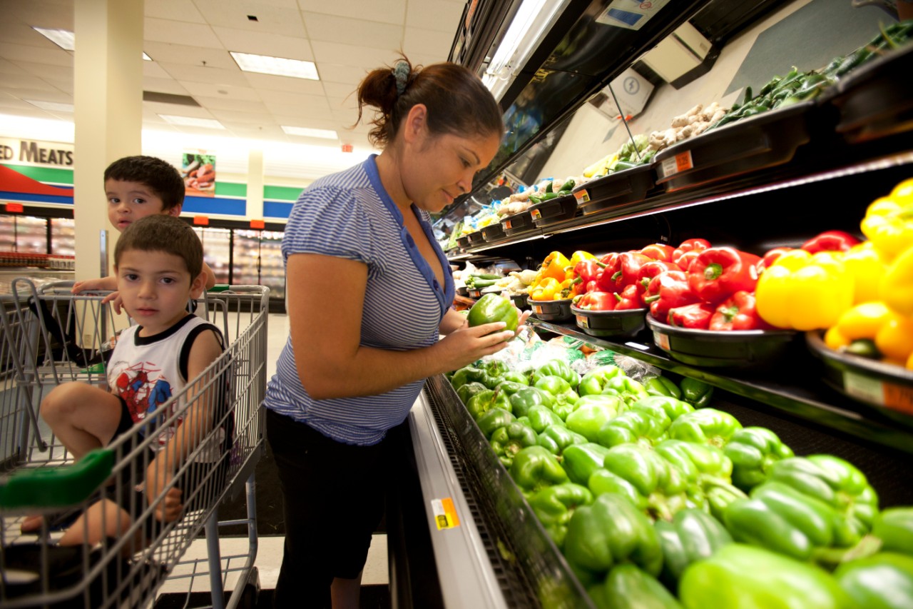 A Muslim mother and daughter grocery shop.